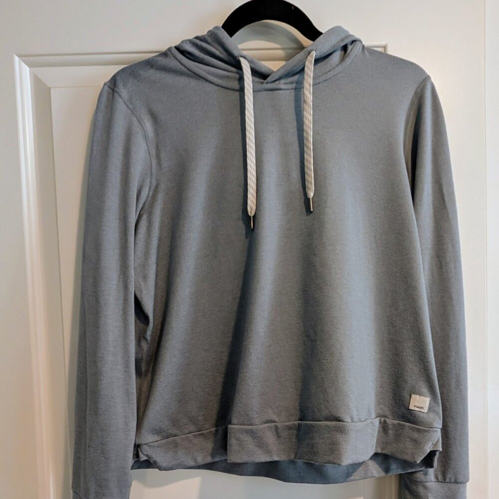 Vuori Halo Essential Hoodie - Shade Heather (Size Small)